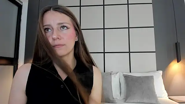 elaia bridge online show from 04/09/26, 07:09