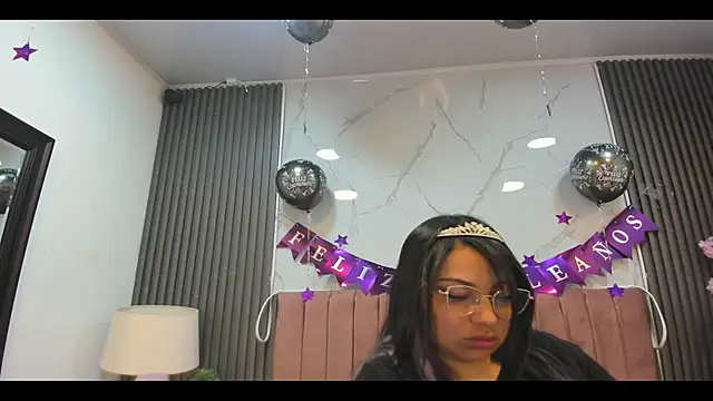 AbbieVous online show from 03/25/26, 12:04