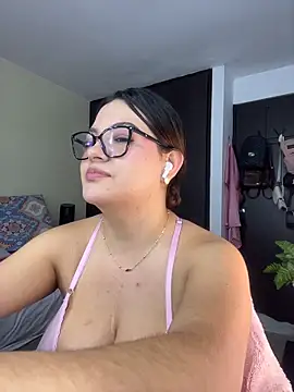 Ivy honey00 online show from 03/06/26, 09:37