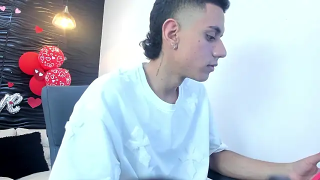 dominicjonnes online show from 03/16/26, 08:33