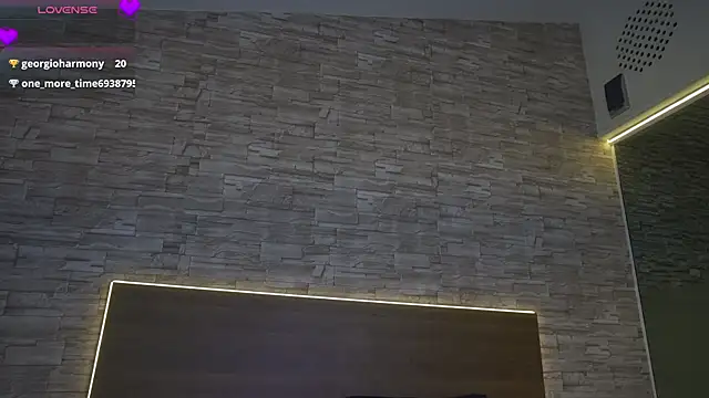 zenda Biancha online show from 03/08/26, 02:04