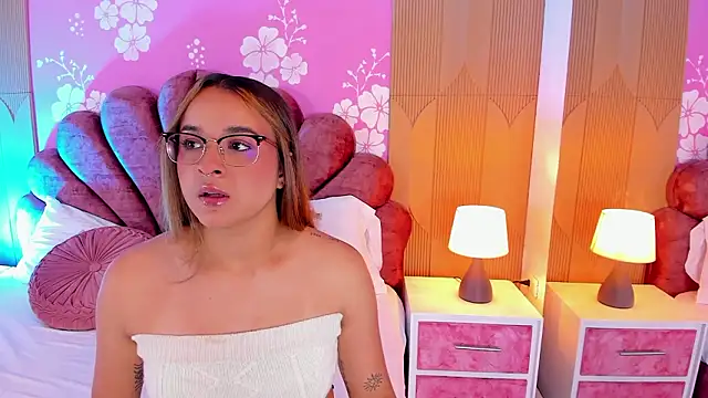 Sara colyn online show from 03/04/26, 09:00