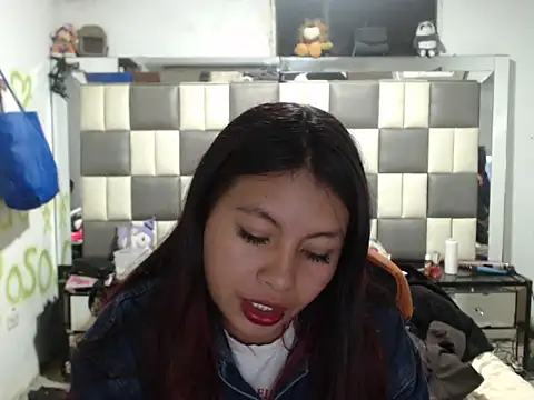 Snapshot of dulcecandy1919 chatting on 02/20/26, 05:15 dulcecandy1919 online show from 02/20/26, 05:15