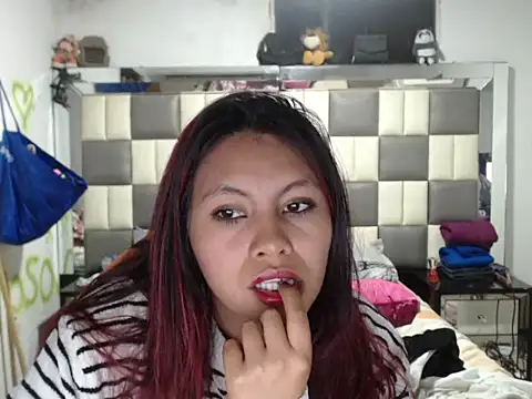 Snapshot of dulcecandy1919 chatting on 02/25/26, 03:29 dulcecandy1919 online show from 02/25/26, 03:29