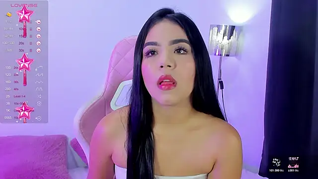 Snapshot of isabel_queen2 chatting on 02/27/26, 01:17 isabel queen2 online show from 02/27/26, 01:17