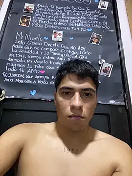 Snapshot of laparejita0410 chatting on 02/27/26, 11:59 laparejita0410 online show from 02/27/26, 11:59