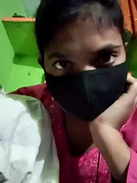 Snapshot of Cute_aroshi chatting on 03/23/26, 05:24 Cute aroshi online show from 03/23/26, 05:24