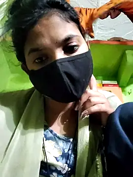 Snapshot of Cute_aroshi chatting on 04/15/26, 04:22 Cute aroshi online show from 04/15/26, 04:22