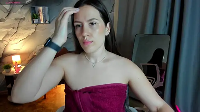 Snapshot of asti_bubbles chatting on 06/17/26, 01:27 asti bubbles online show from 06/17/26, 01:27