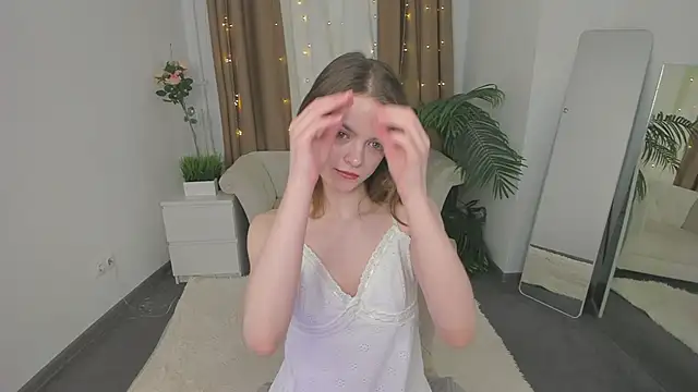  Molly Coy  online show from 02/23/26, 07:42