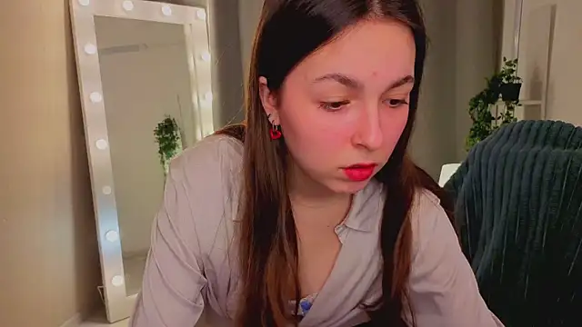 BellaThery online show from 03/10/26, 05:22