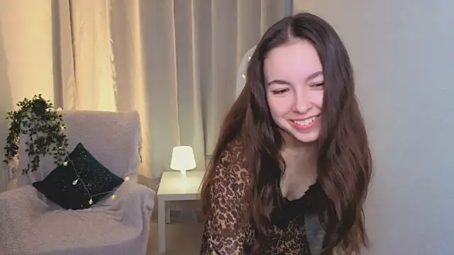 BellaThery online show from 05/10/26, 05:22