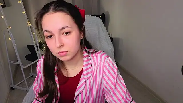 BellaThery online show from 02/20/26, 01:35