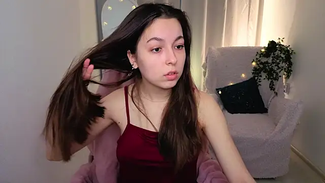 BellaThery online show from 05/14/26, 05:15