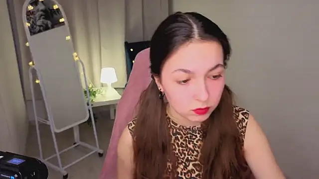 BellaThery online show from 03/01/26, 05:07