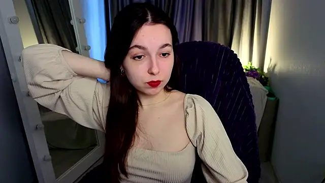 BellaThery online show from 04/11/26, 05:15