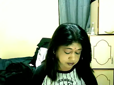 IndianPleasures21 online show from 05/14/26, 02:19