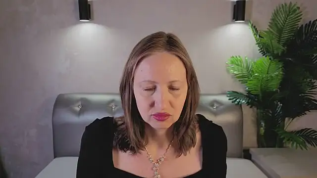 Elizabeth Andersonn online show from 03/11/26, 08:41