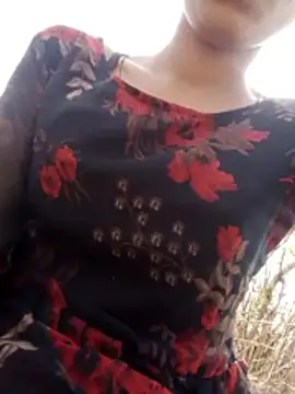 wifedesi7050 online show from 06/11/26, 03:03