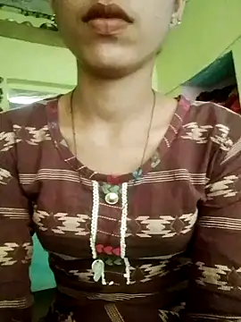 wifedesi7050 online show from 04/15/26, 09:04