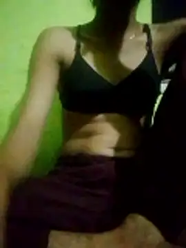 wifedesi7050 online show from 05/21/26, 04:37