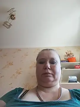 KiraStanton online show from 06/08/26, 10:05