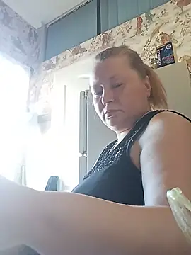 KiraStanton online show from 05/24/26, 12:27