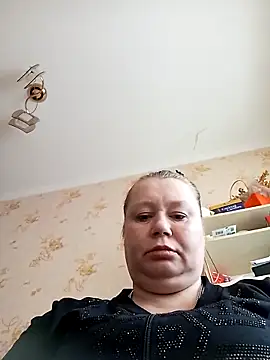 KiraStanton online show from 04/08/26, 12:50