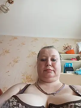 KiraStanton online show from 06/25/26, 12:32