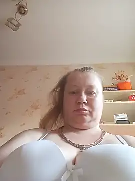 KiraStanton online show from 05/26/26, 05:11