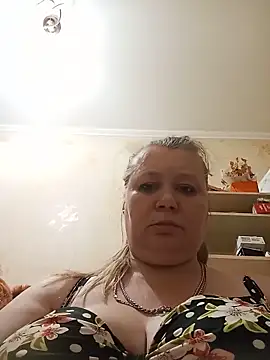 KiraStanton online show from 06/15/26, 11:59