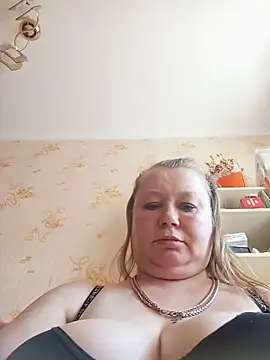 KiraStanton online show from 06/19/26, 11:27