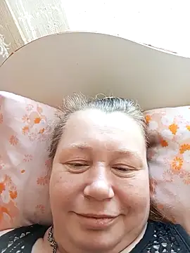 KiraStanton online show from 05/08/26, 11:25