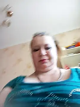 KiraStanton online show from 04/11/26, 09:02