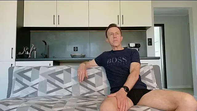 amy loves to be teased online show from 04/18/26, 09:22