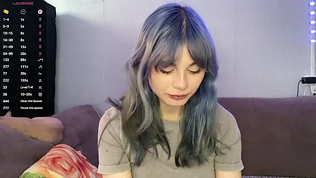 Emmibrilson online show from 04/08/26, 12:28