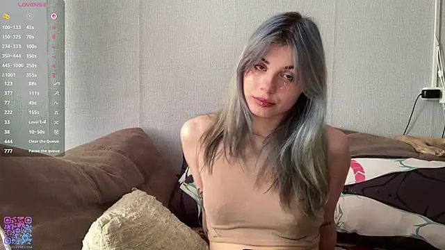 Emmibrilson online show from 05/24/26, 10:37