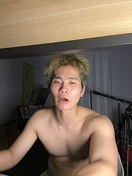 Snapshot of A-Markk chatting on 02/27/26, 02:28 A-Markk online show from 02/27/26, 02:28