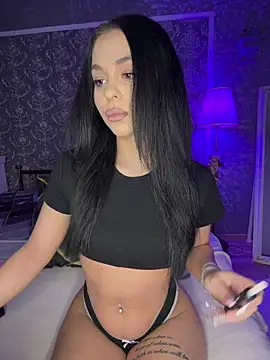 Olivia Noor online show from 04/04/26, 05:30