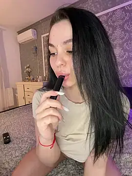 Olivia Noor online show from 03/12/26, 11:20