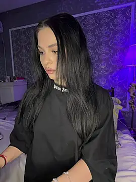 Olivia Noor online show from 04/05/26, 06:20