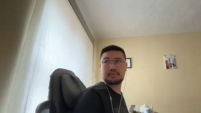 jasonryu2025 online show from 04/02/26, 10:44