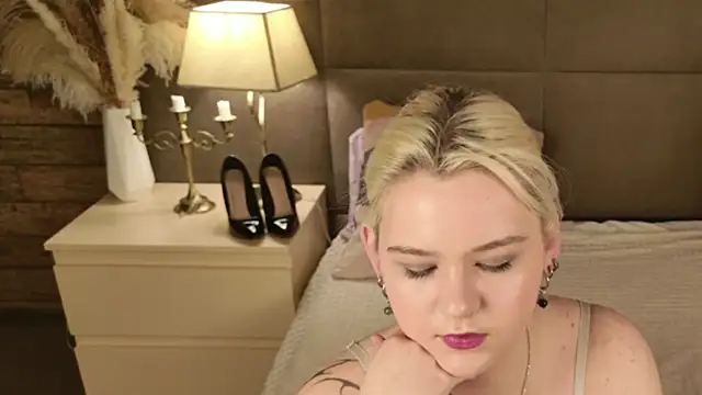 Ivy Marlowe online show from 04/18/26, 10:17