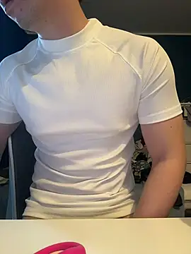 Jason S223 online show from 03/19/26, 01:55