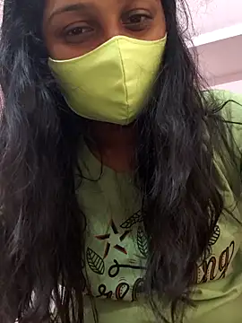 Snapshot of Shaliniqueen chatting on 03/04/26, 10:34 Shaliniqueen online show from 03/04/26, 10:34