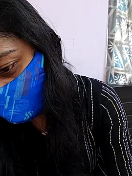 Shaliniqueen online show from 06/23/26, 06:44