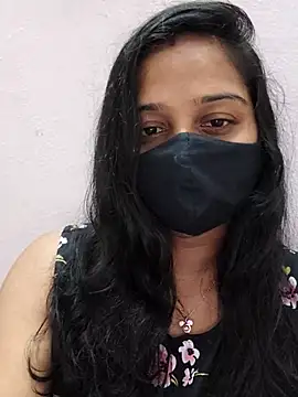 Shaliniqueen online show from 06/24/26, 02:04