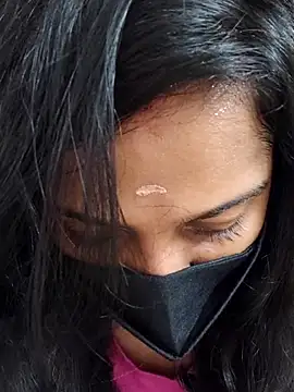 Shaliniqueen online show from 07/10/26, 01:11