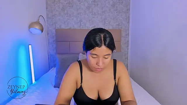 ZeynepYilmaz online show from 04/16/26, 09:39