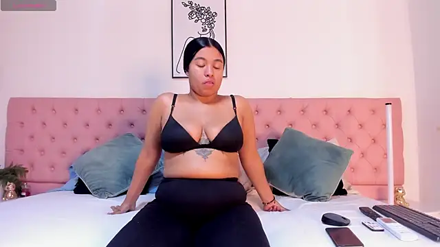 ZeynepYilmaz online show from 03/23/26, 03:39